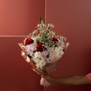 Lilly , roses & Chrysanthemum & Gypso